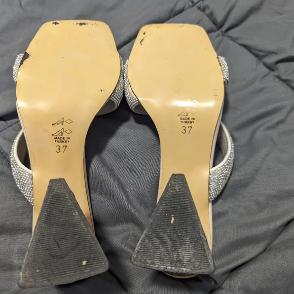 Rovigo rhinestone strap heels 3 inch Sz:37 6.5 US. Made in Turkey - Picture 3 of 6